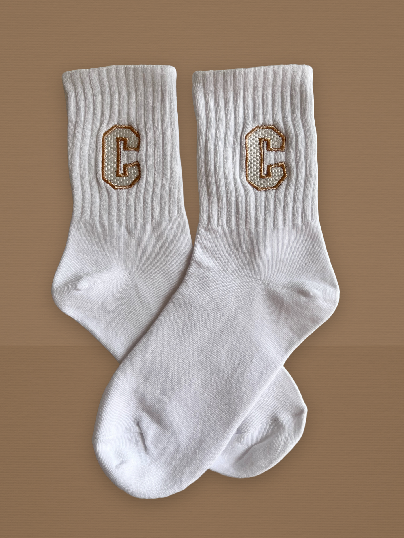 Neutral letter C socks - PROBOXS